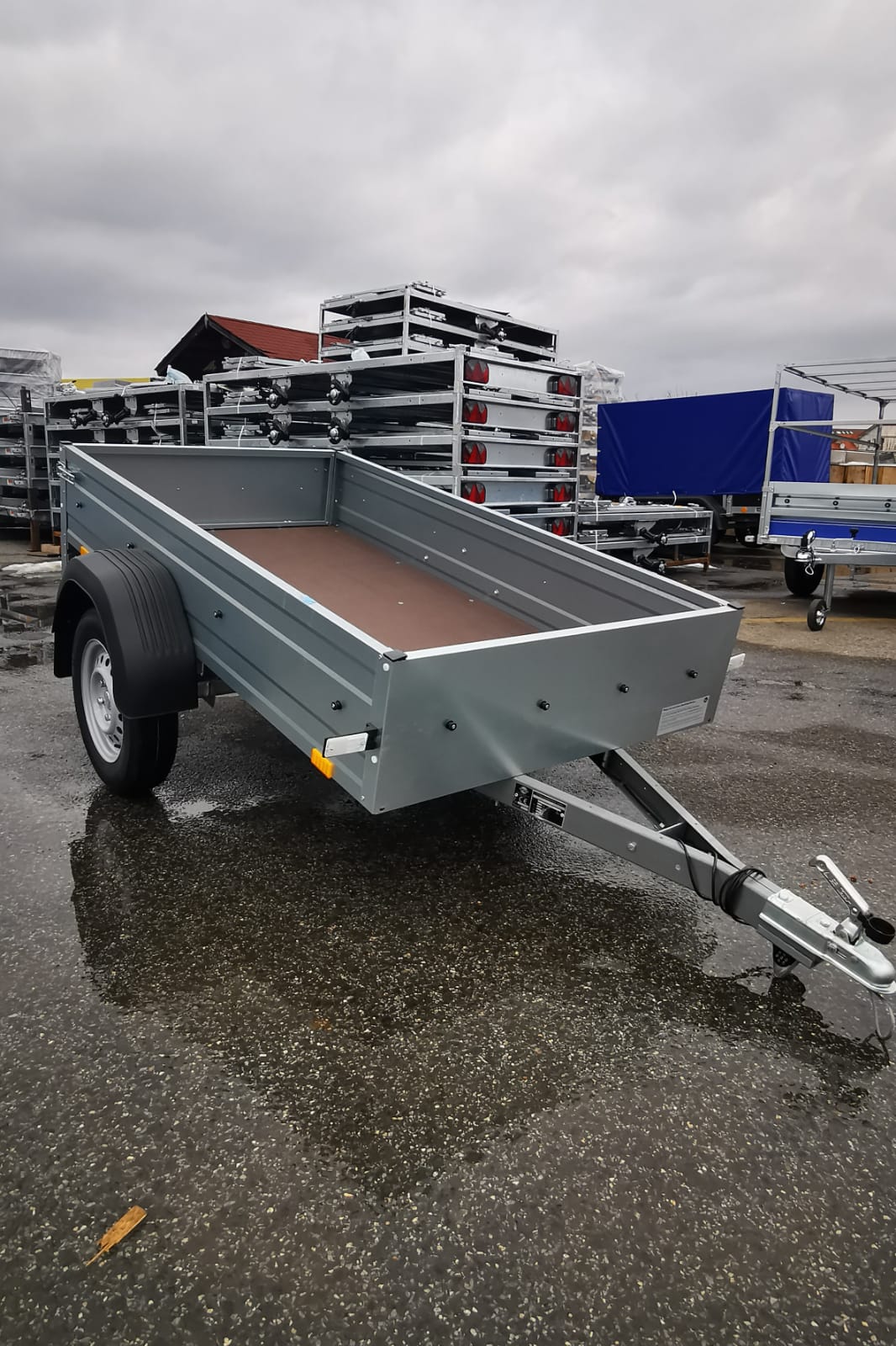 Remorcă Stema OPTI 750 KG SIMPLA